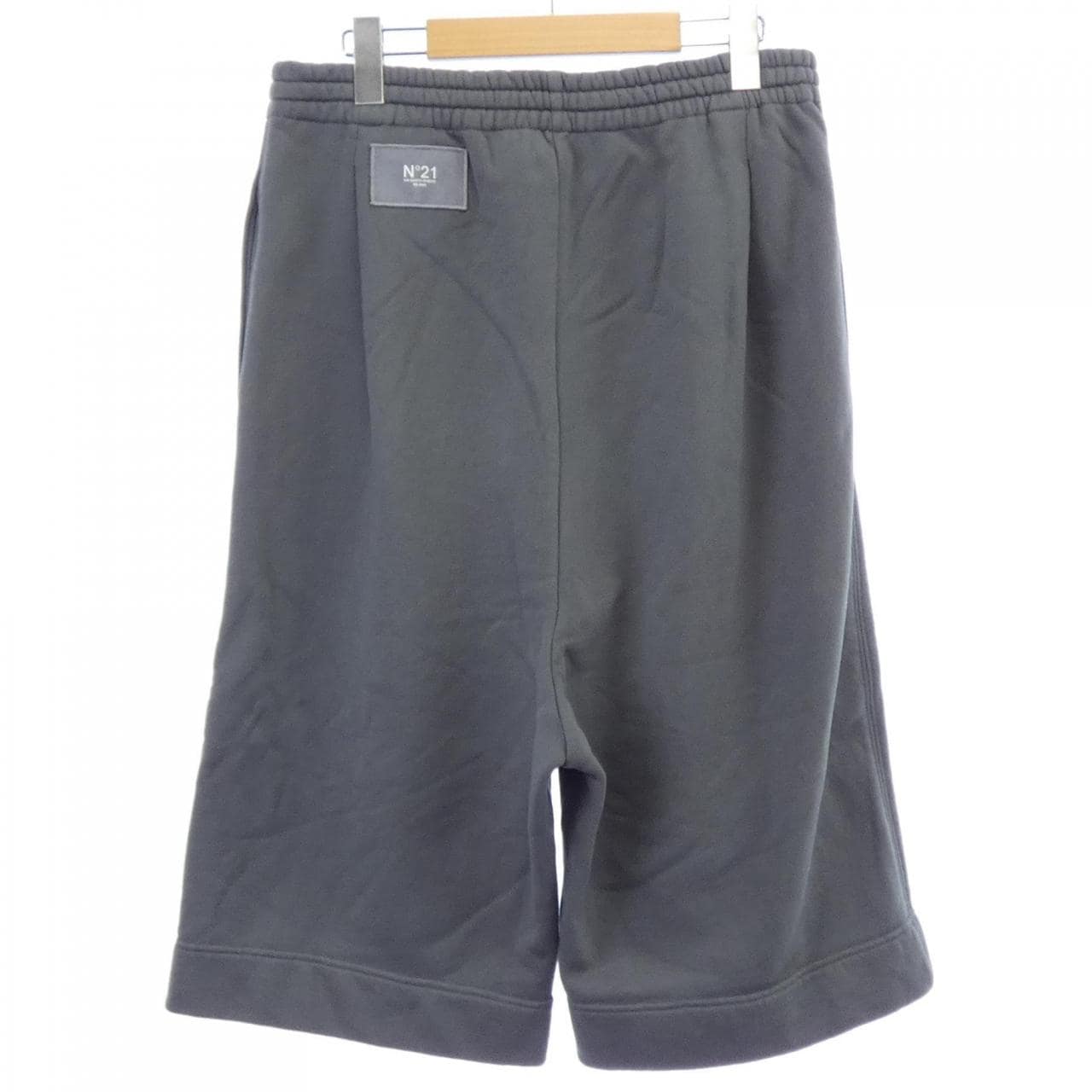 ヌメロヴェントゥーノ N°21 22S-D051-6323 ショートパンツ