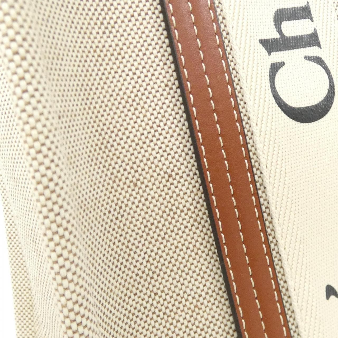 クロエ ウッディー ミディアム トート CHC21US383 E66 バッグ