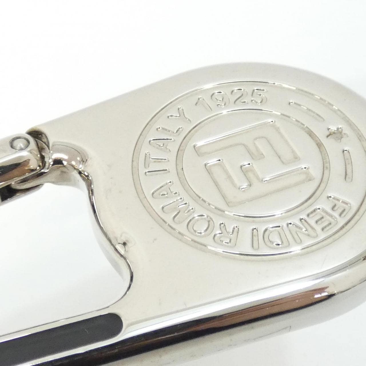 フェンディ バッグチャーム