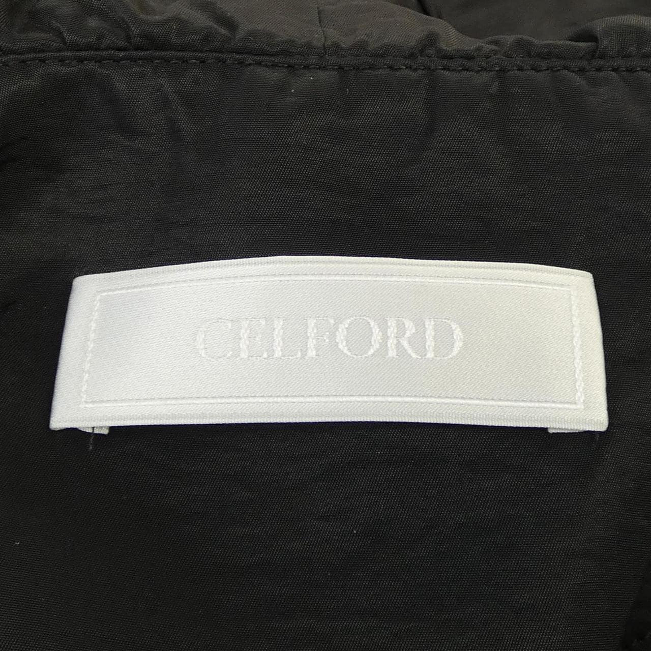 セルフォード CELFORD トップス