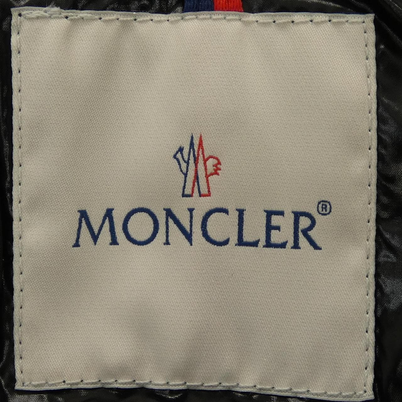 モンクレール MONCLER 41399/50 AUBURN ダウンジャケット