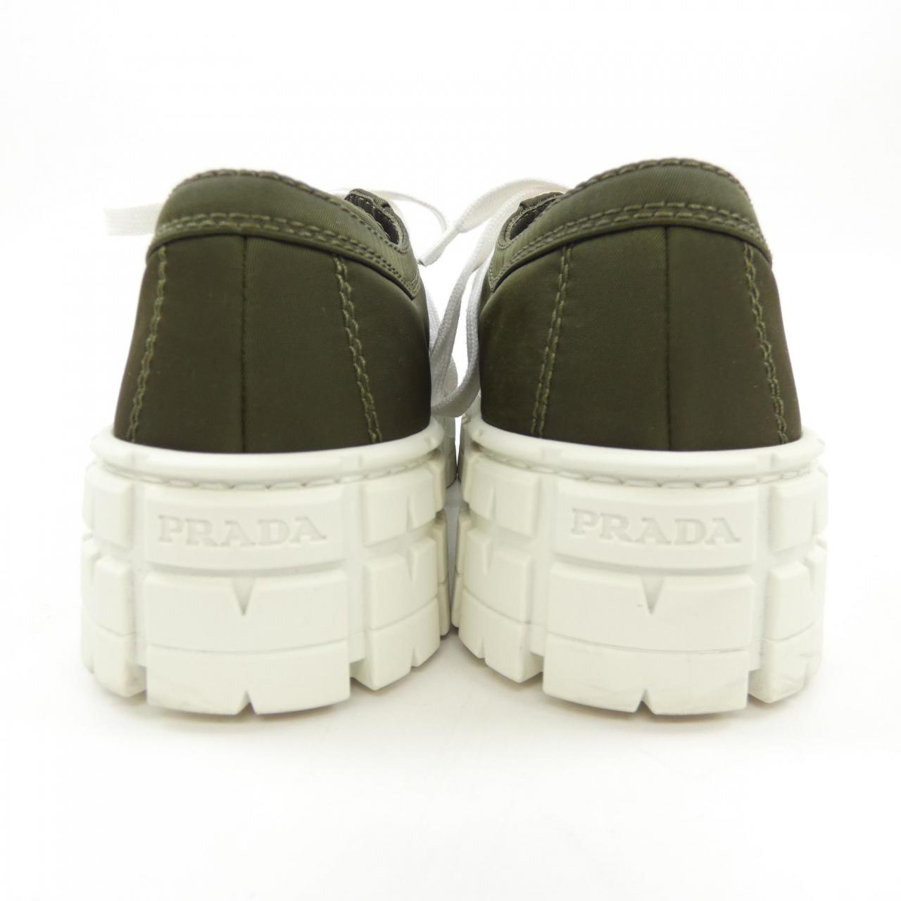 プラダ PRADA スニーカー