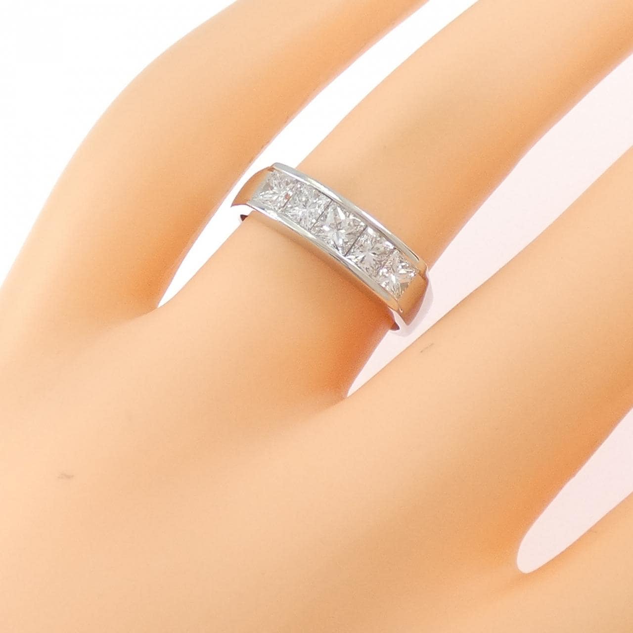 PT900 ダイヤモンド リング 1.00CT