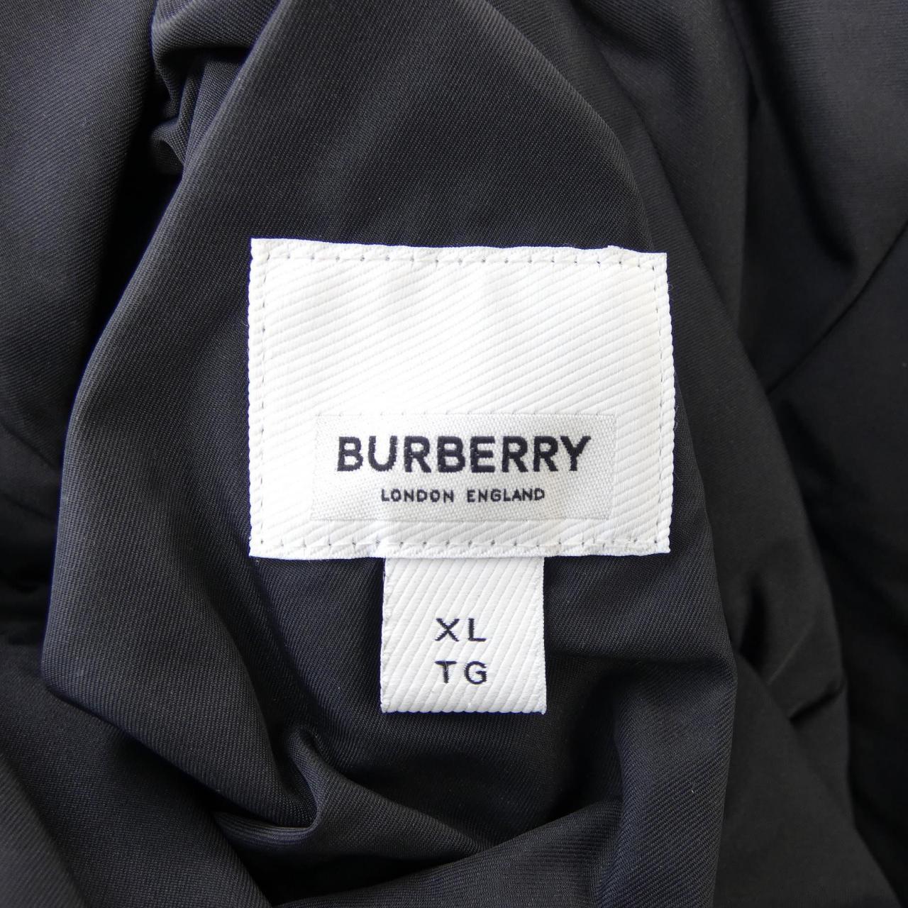 BURBERRY巴寶莉羽絨服