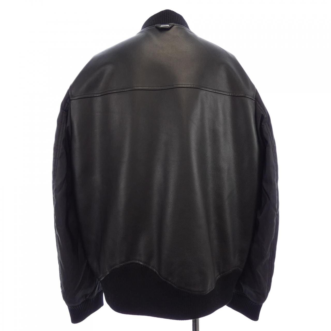 ルイヴィトン LOUIS VUITTON リバーシブルレザーナイロン HIL47WTKV レザージャケット