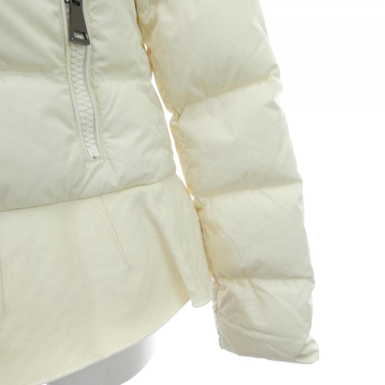 モンクレール MONCLER NESEA ダウンジャケット