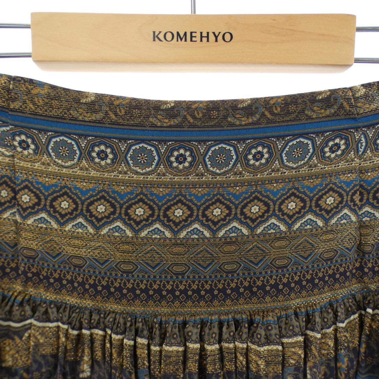 サルヴァトーレフェラガモ SALVATORE FERRAGAMO スカート