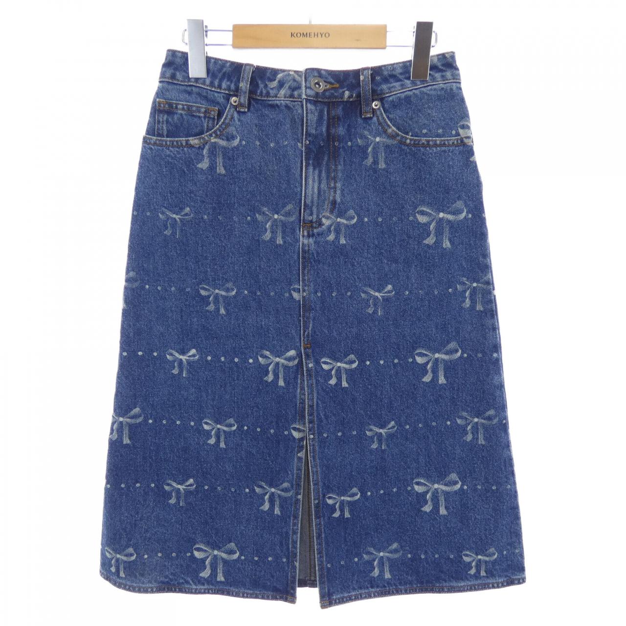 セルフポートレイト self-portrait スカート