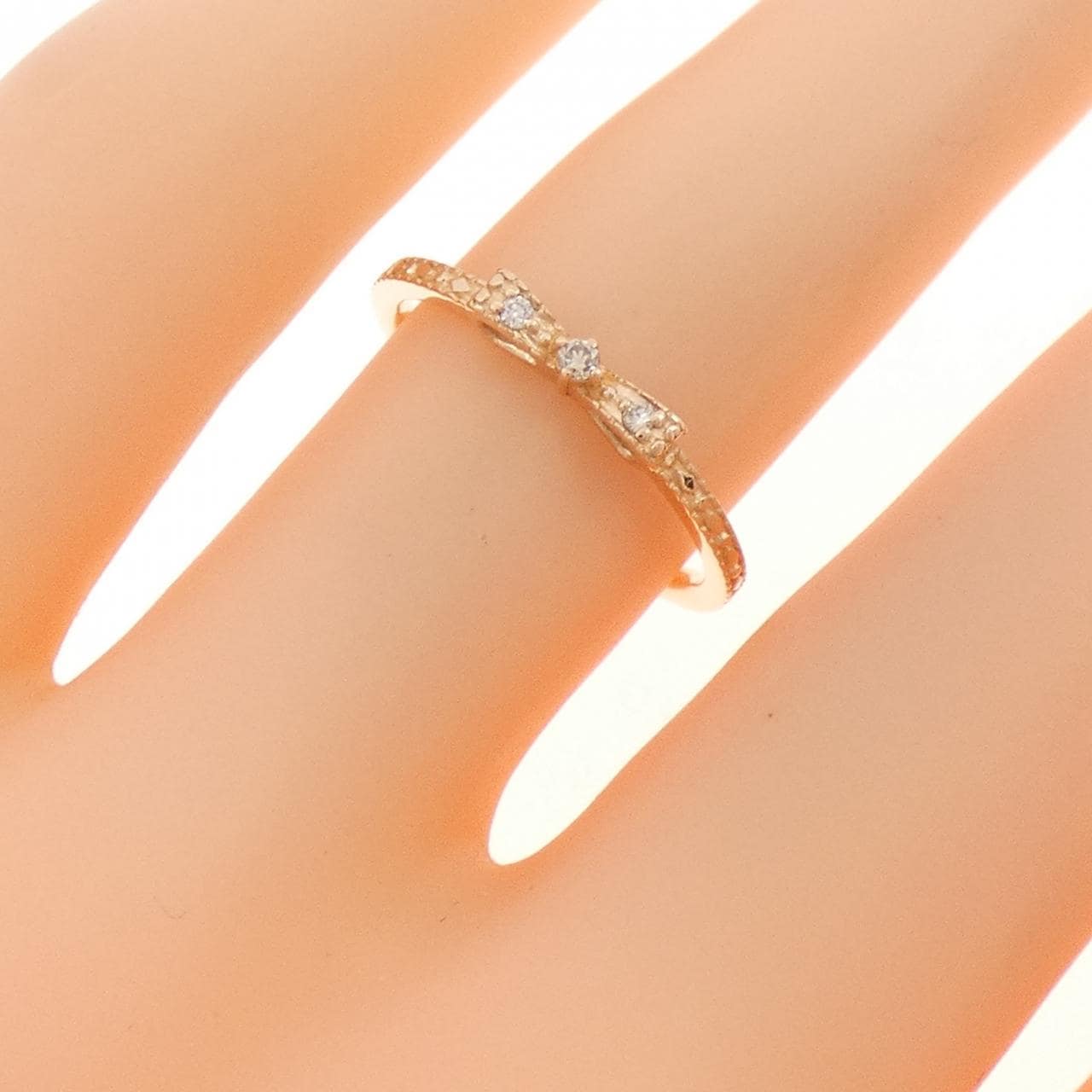 ノジェス リボン ダイヤモンド リング 0.02CT