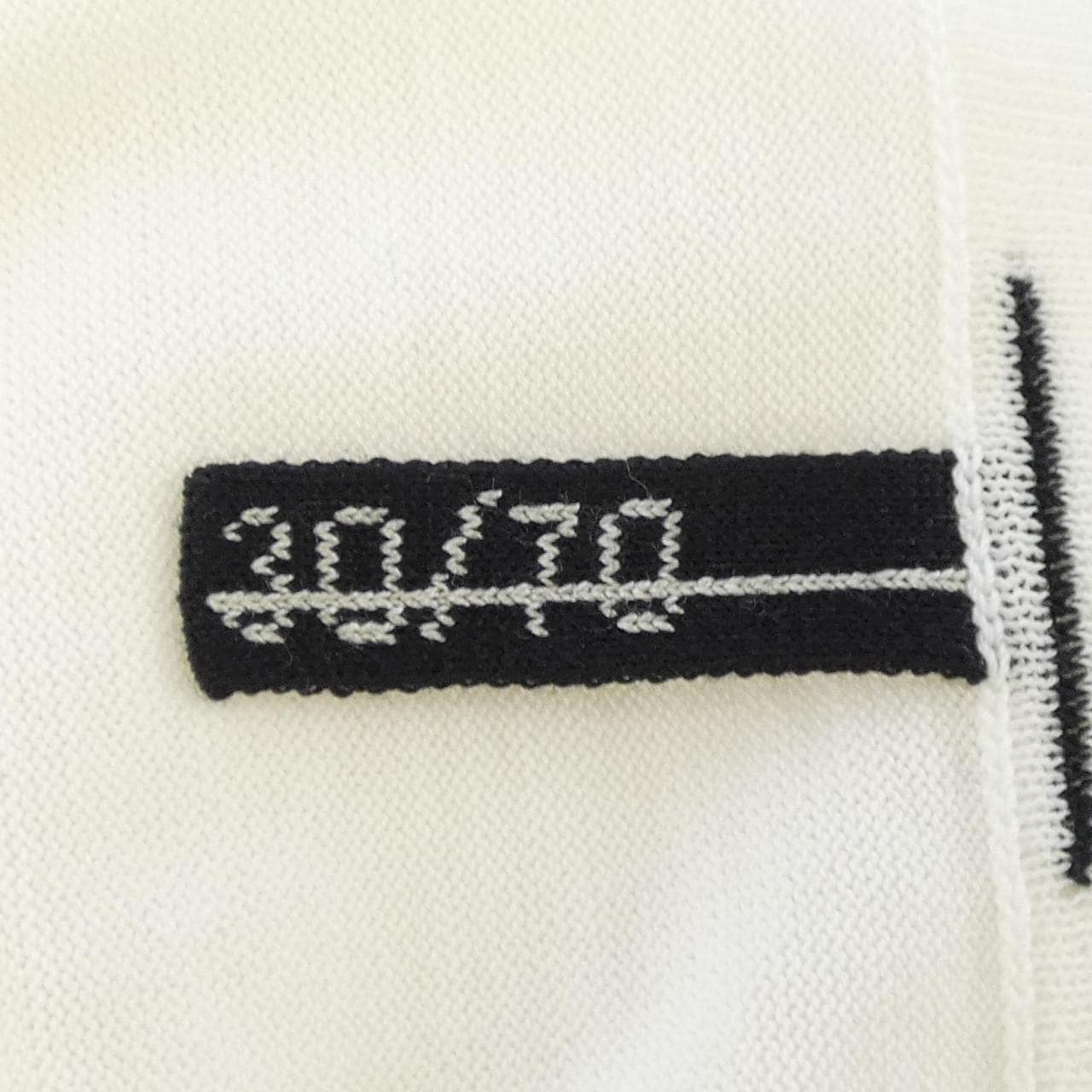 30/70 ニット