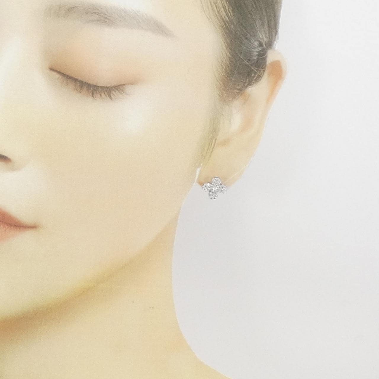 ポンテヴェキオ フラワー ダイヤモンド ピアス 0.66CT