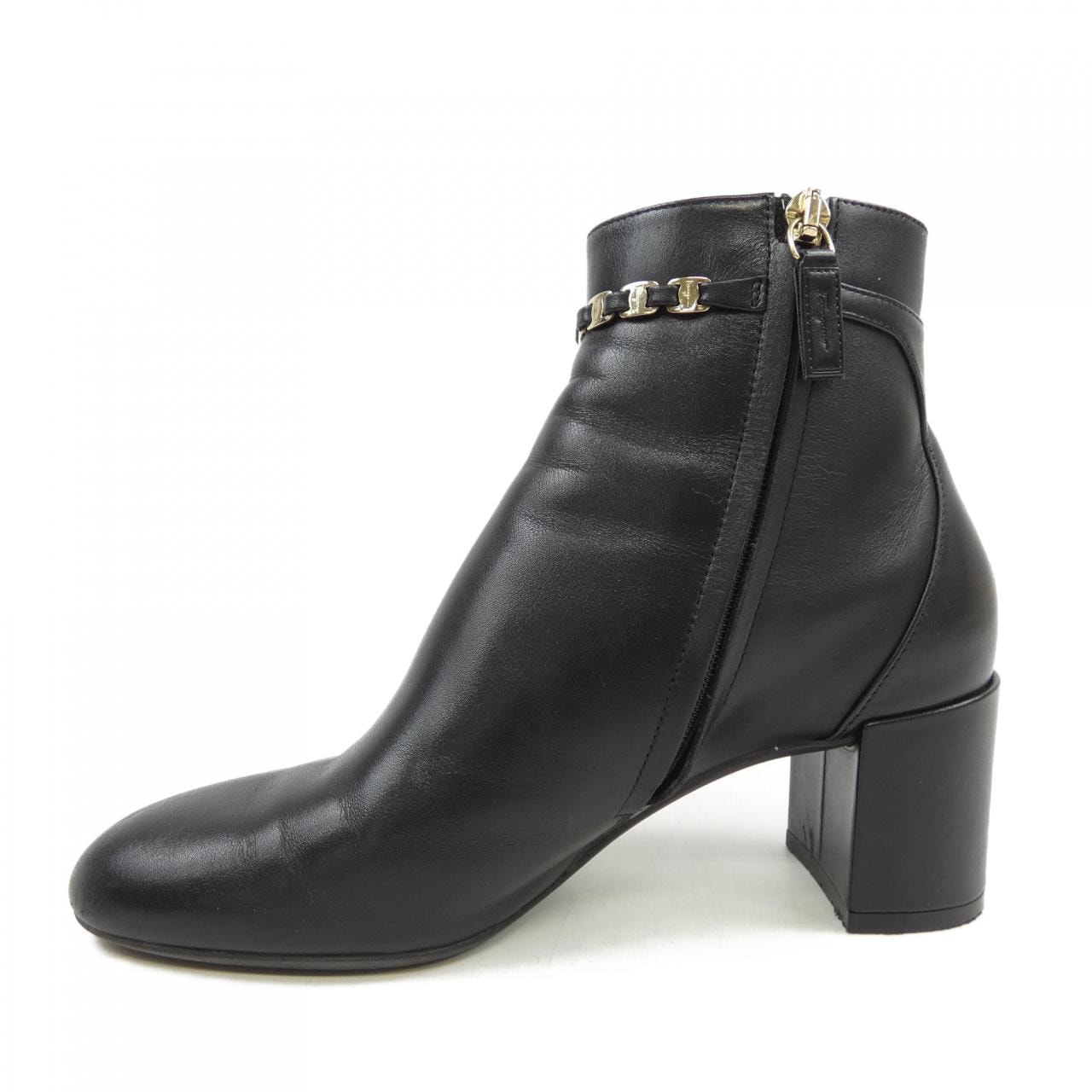 サルヴァトーレフェラガモ SALVATORE FERRAGAMO ブーツ