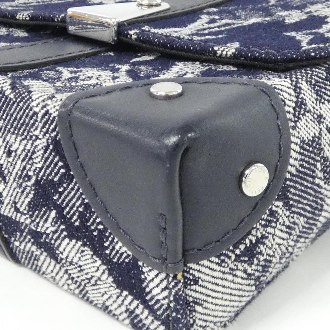 ルイヴィトン モノグラム タペストリー トランク メッセンジャー M57282 ショルダーバッグ