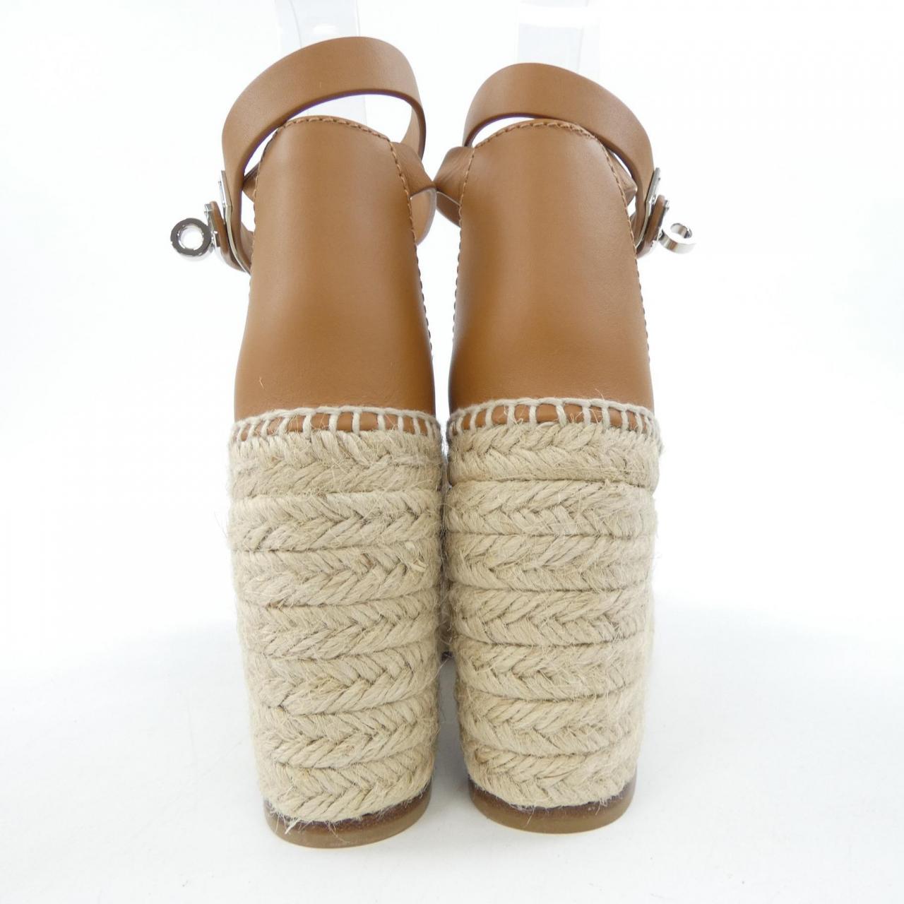 エルメス HERMES ティポリ ケリーバックル 231080Z サンダル