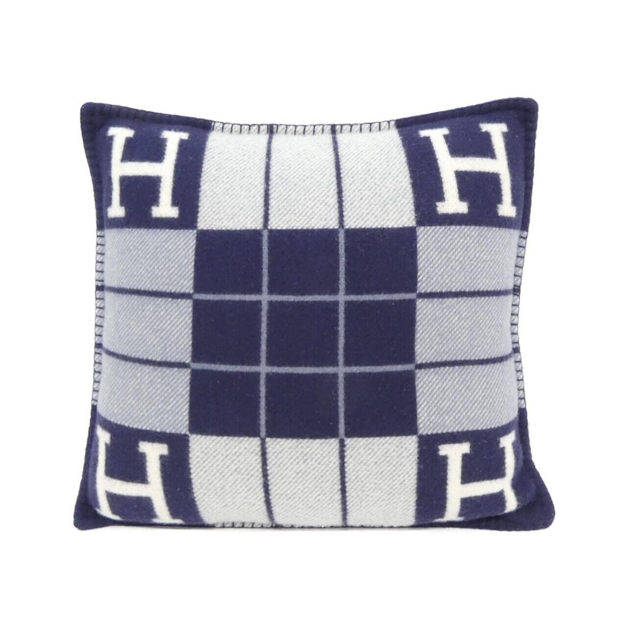 エルメス アヴァロン3 52×52 102666M クッション