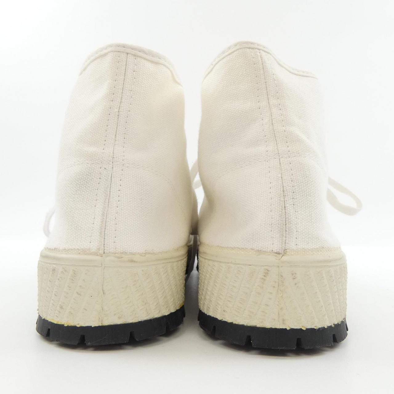 ZDA 2182F スニーカー