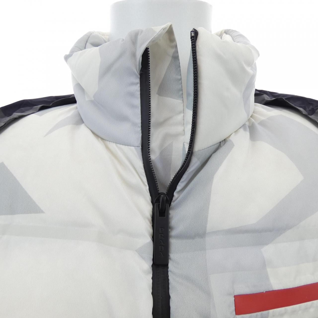 普拉達PRADA SGB257 S212 1YYT棉衣