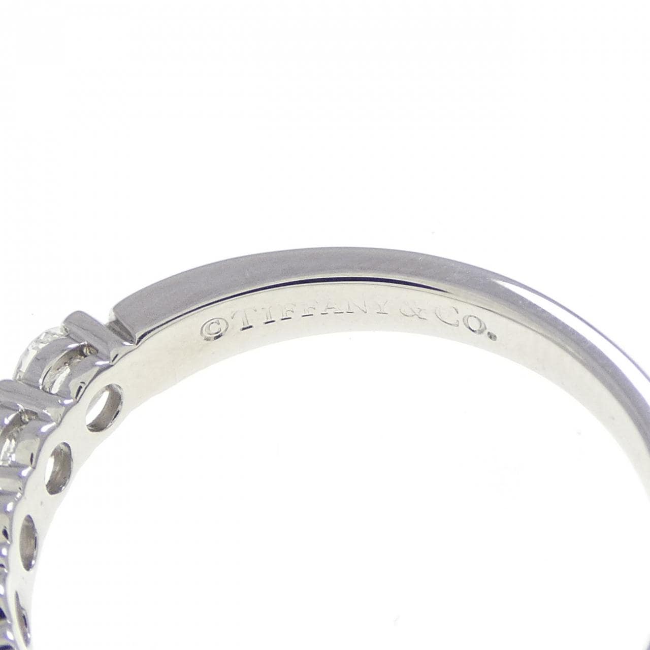 ティファニー エンブレイス リング