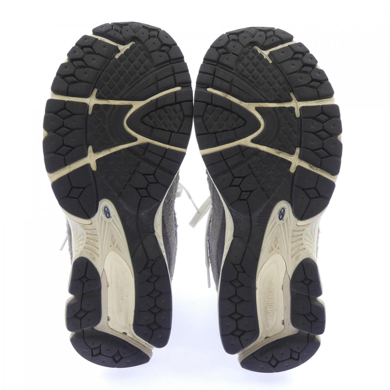 ニューバランス NEW BALANCE M2002REL スニーカー