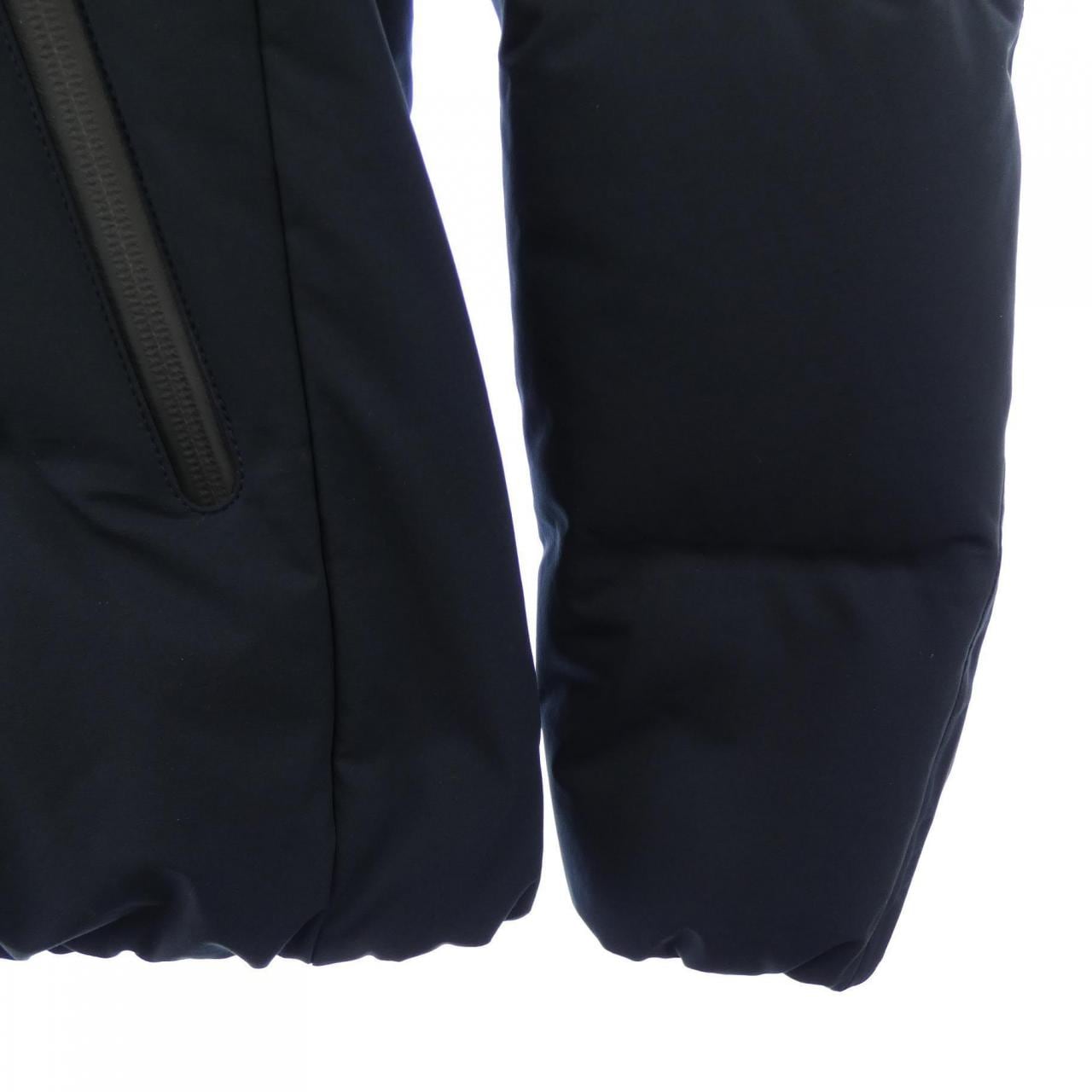 Descente DESCENTE down jacket