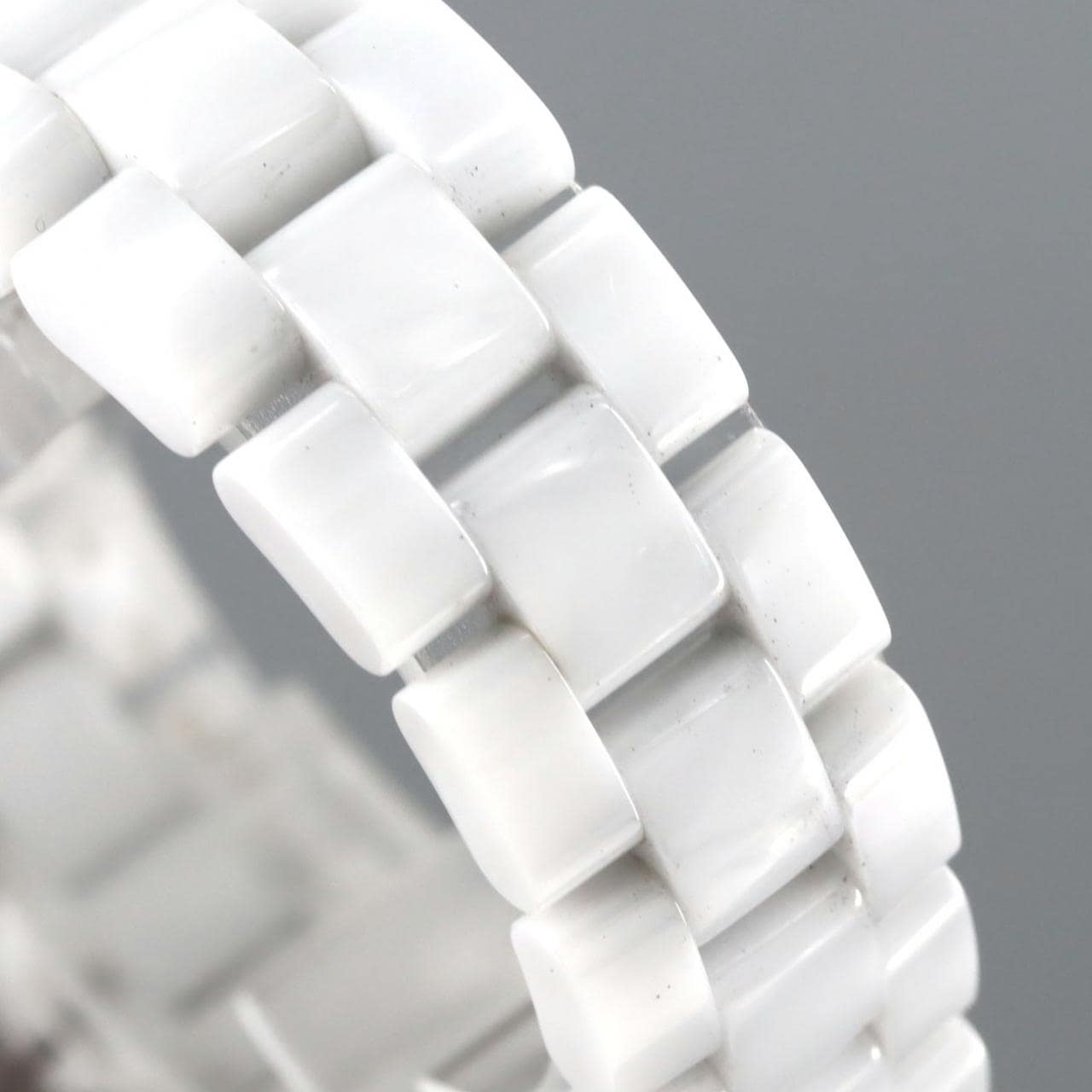 シャネル J12 33mmセラミック H0968 セラミック クォーツ