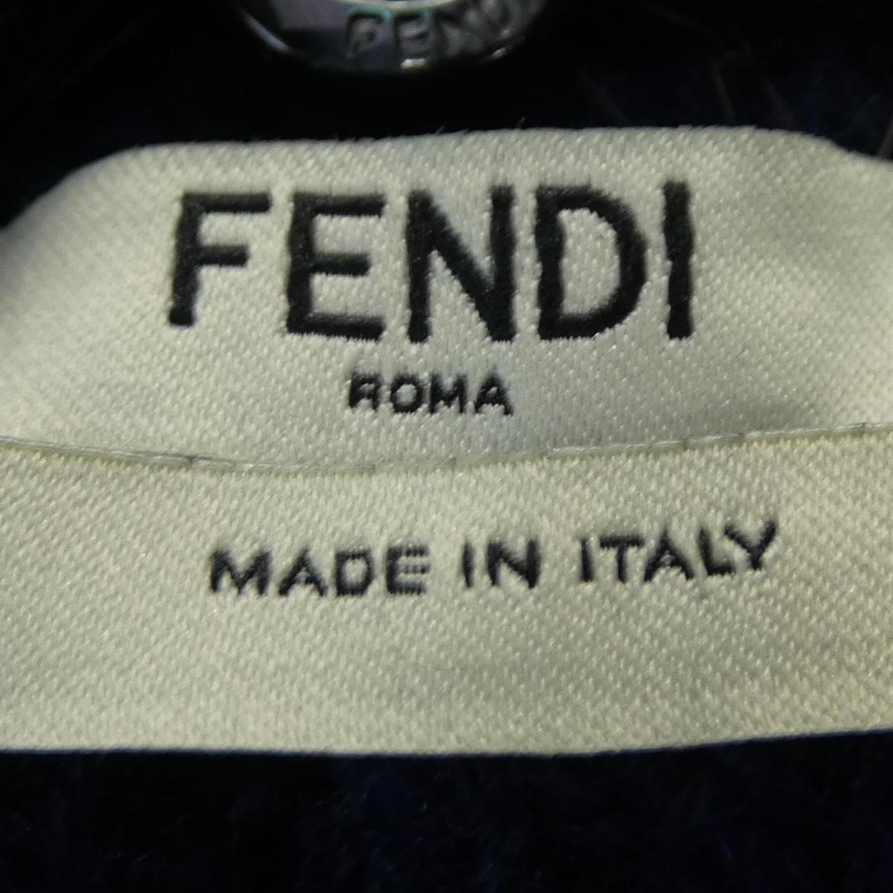 フェンディ FENDI FZF511 A8KT カーディガン