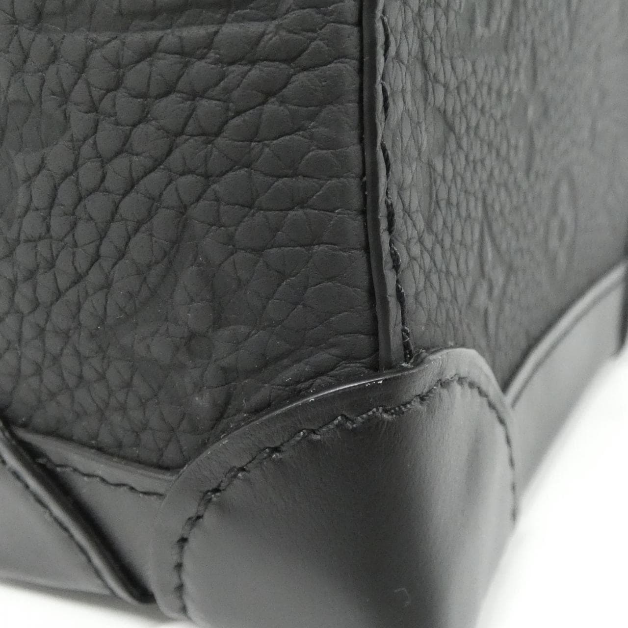 ルイヴィトン トリヨン モノグラム ナノ スチーマー M82772 ショルダーバッグ