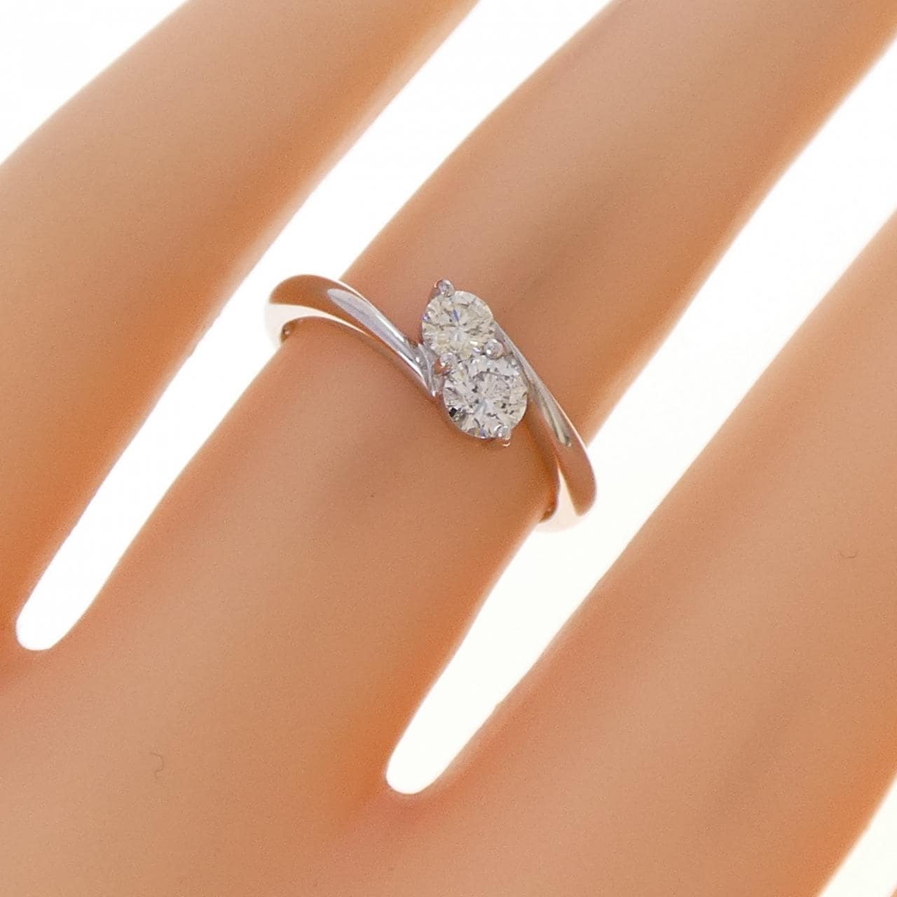 K18WG ダイヤモンド リング 0.30CT