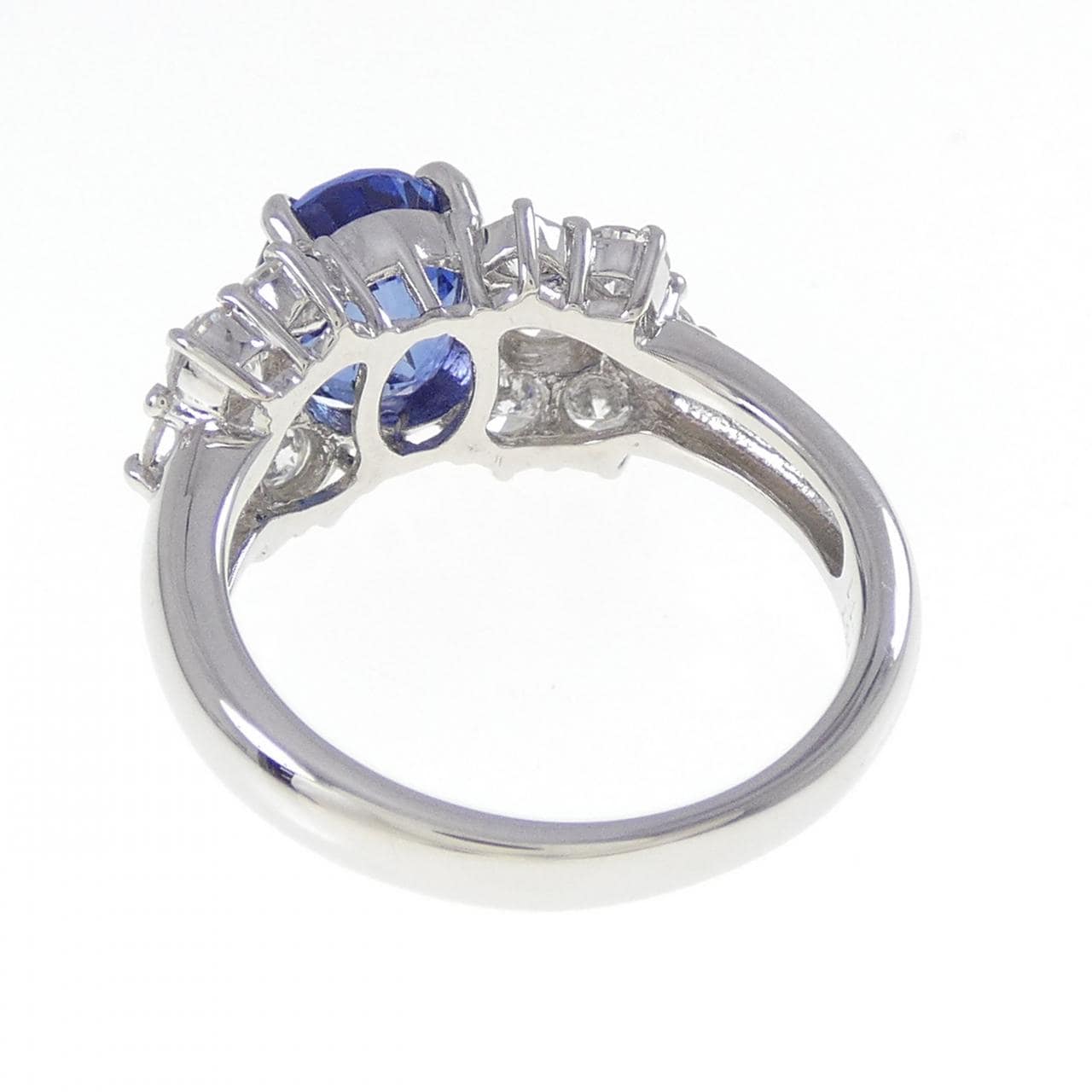 PT900 サファイヤ リング 2.57CT