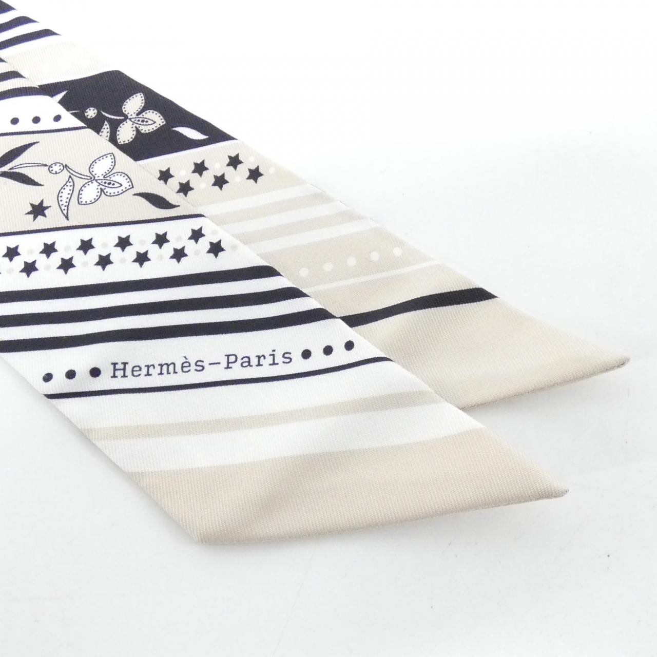 [未使用品] HERMES FESTIVAL DES AMAZONES Twilly 064217S 围巾