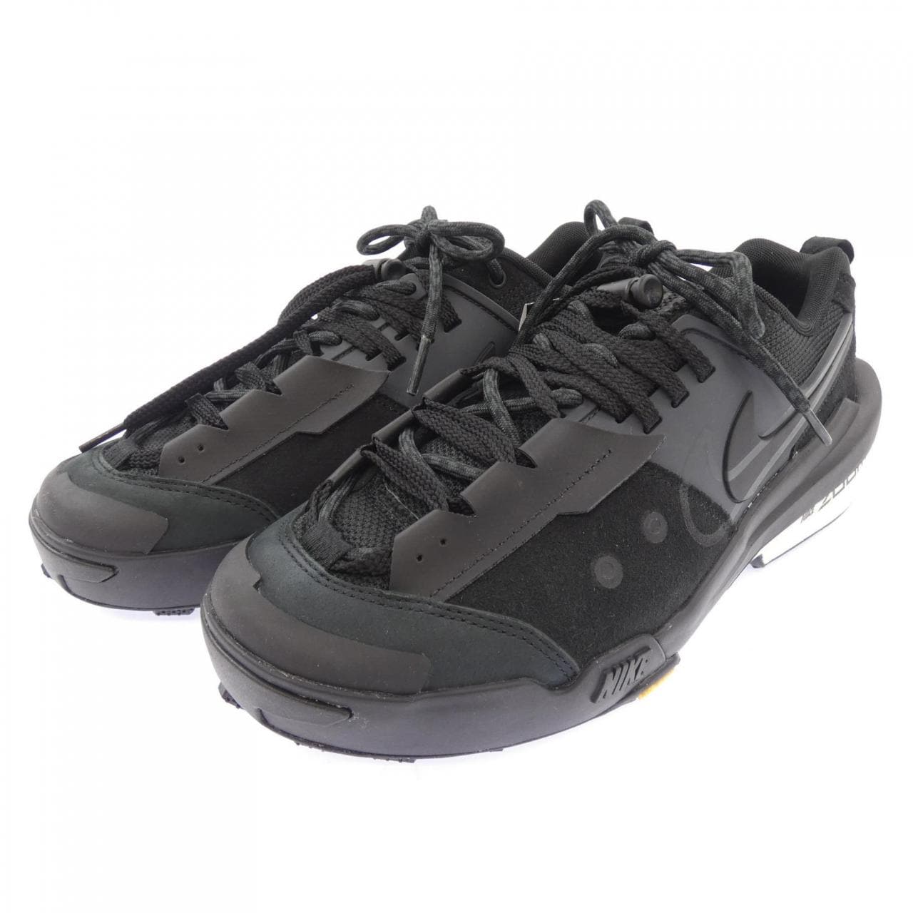 ナイキサカイ NIKE×SACAI HQ8618-001 スニーカー