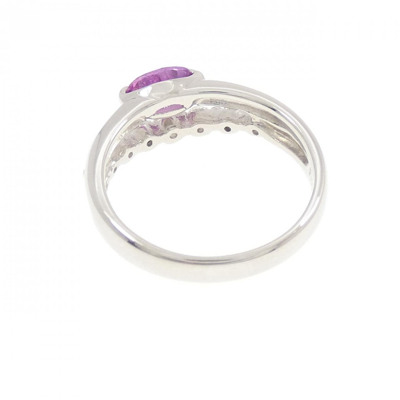 PT900 サファイヤ リング 0.68CT