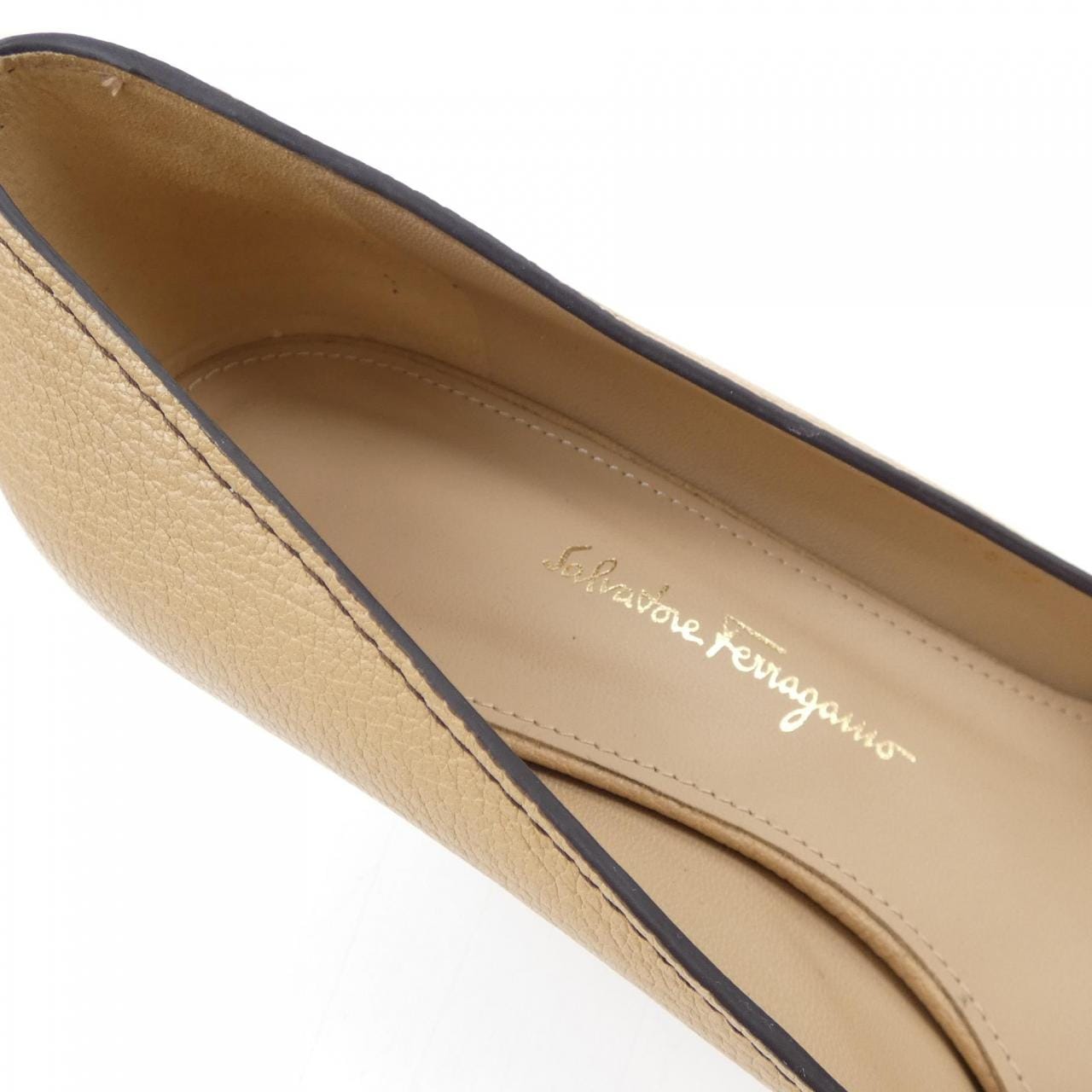 サルヴァトーレフェラガモ SALVATORE FERRAGAMO ZU00221 パンプス