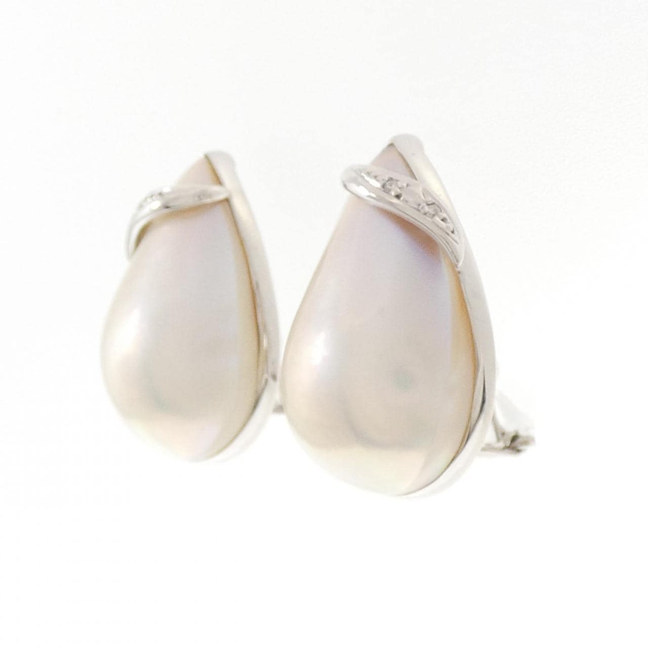 K14WG Mabe pearl earrings