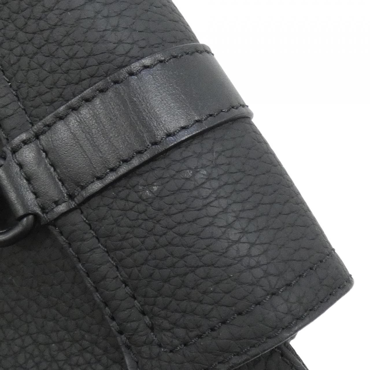 ルイヴィトン トリヨン クリストファーXS M58495 ショルダーバッグ