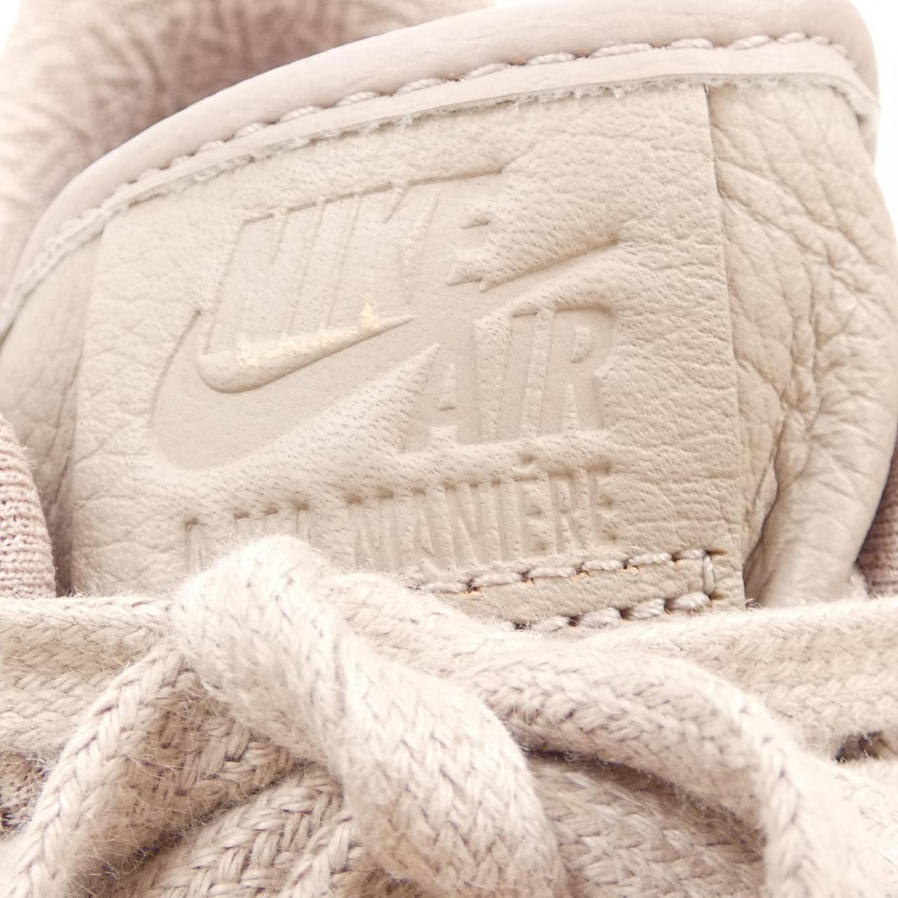 ナイキ NIKE スニーカー