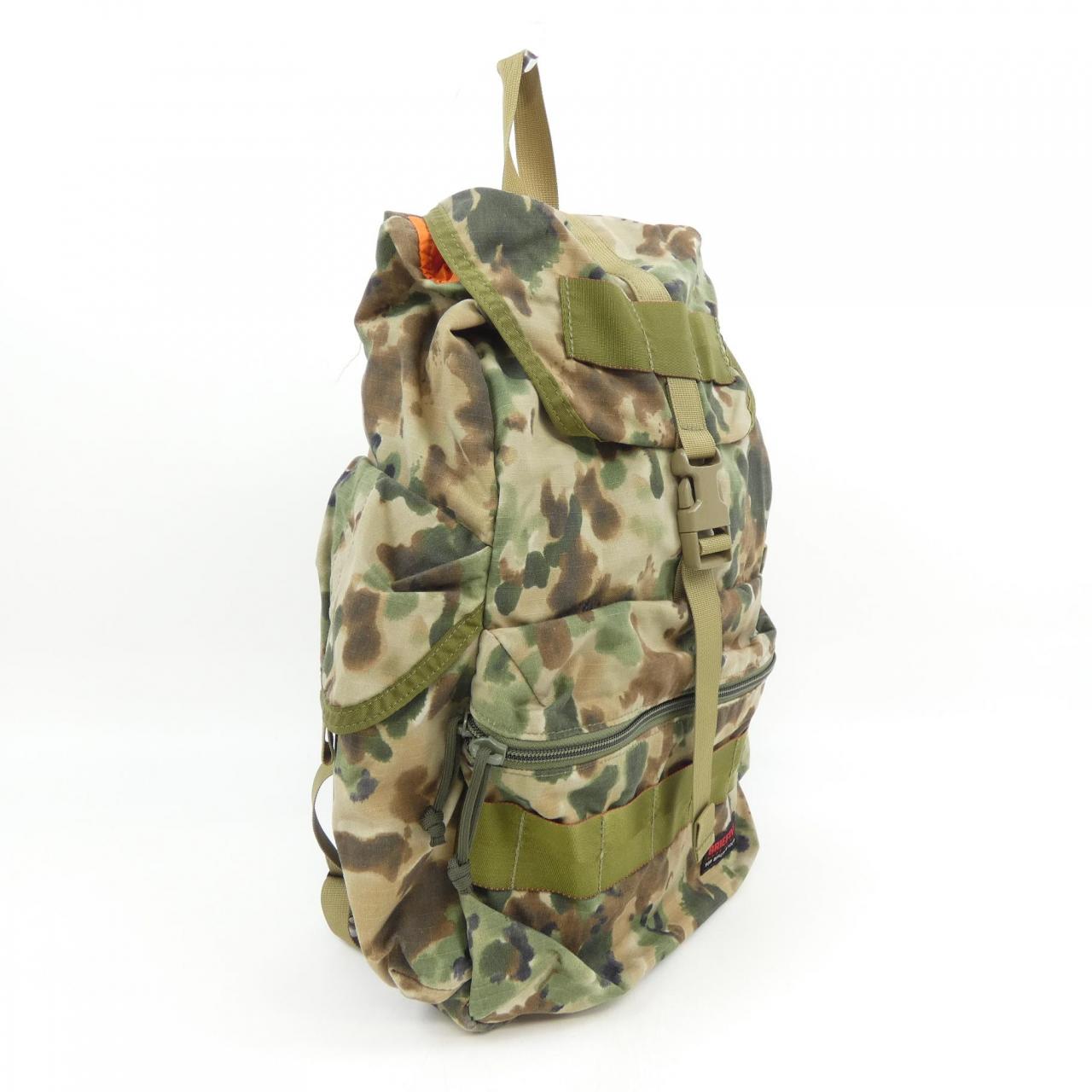 簡報BRIEFING BEAUTY&YOUTH BACKPACK