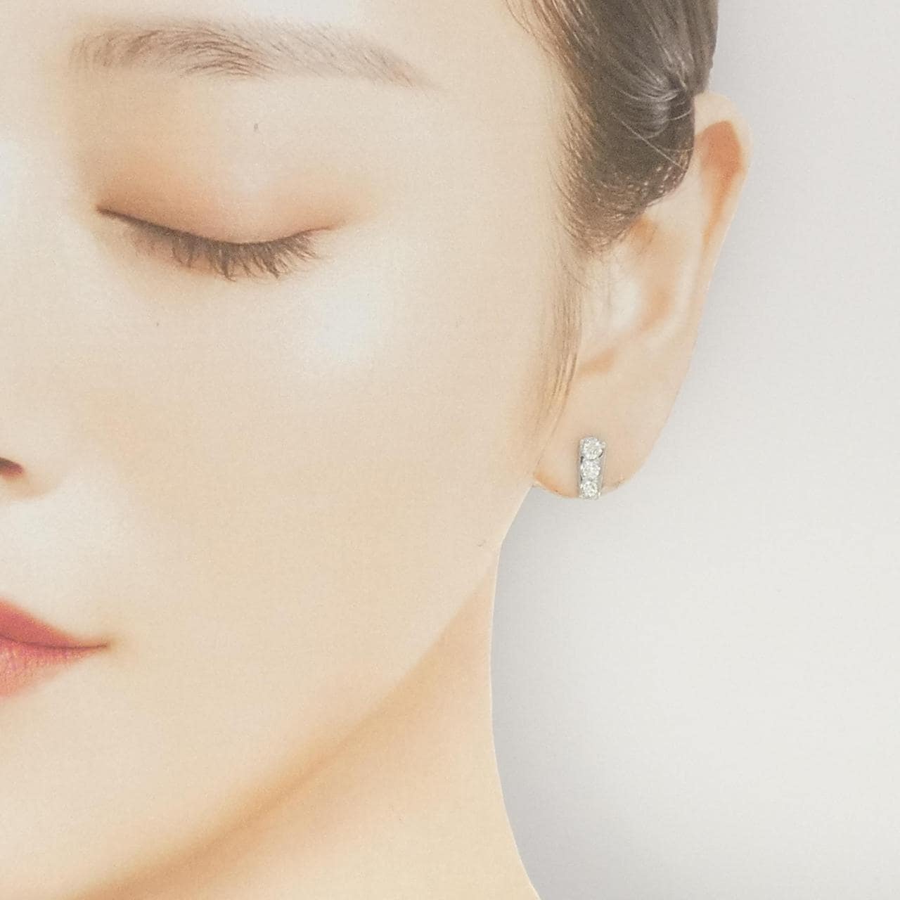PT900 ダイヤモンド ピアス 0.590CT