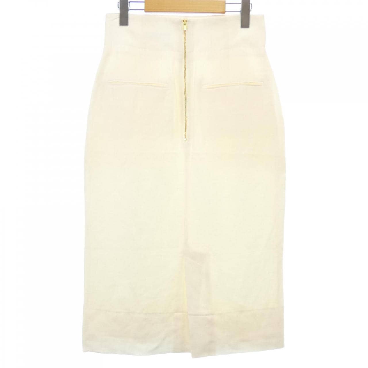 ベイジュ BEIGE. スカート