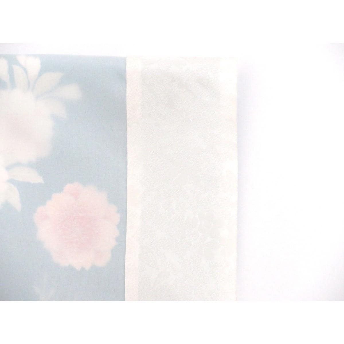 振袖　友禅金彩加工　刺繍入りボカシ染　身幅Ｌ寸