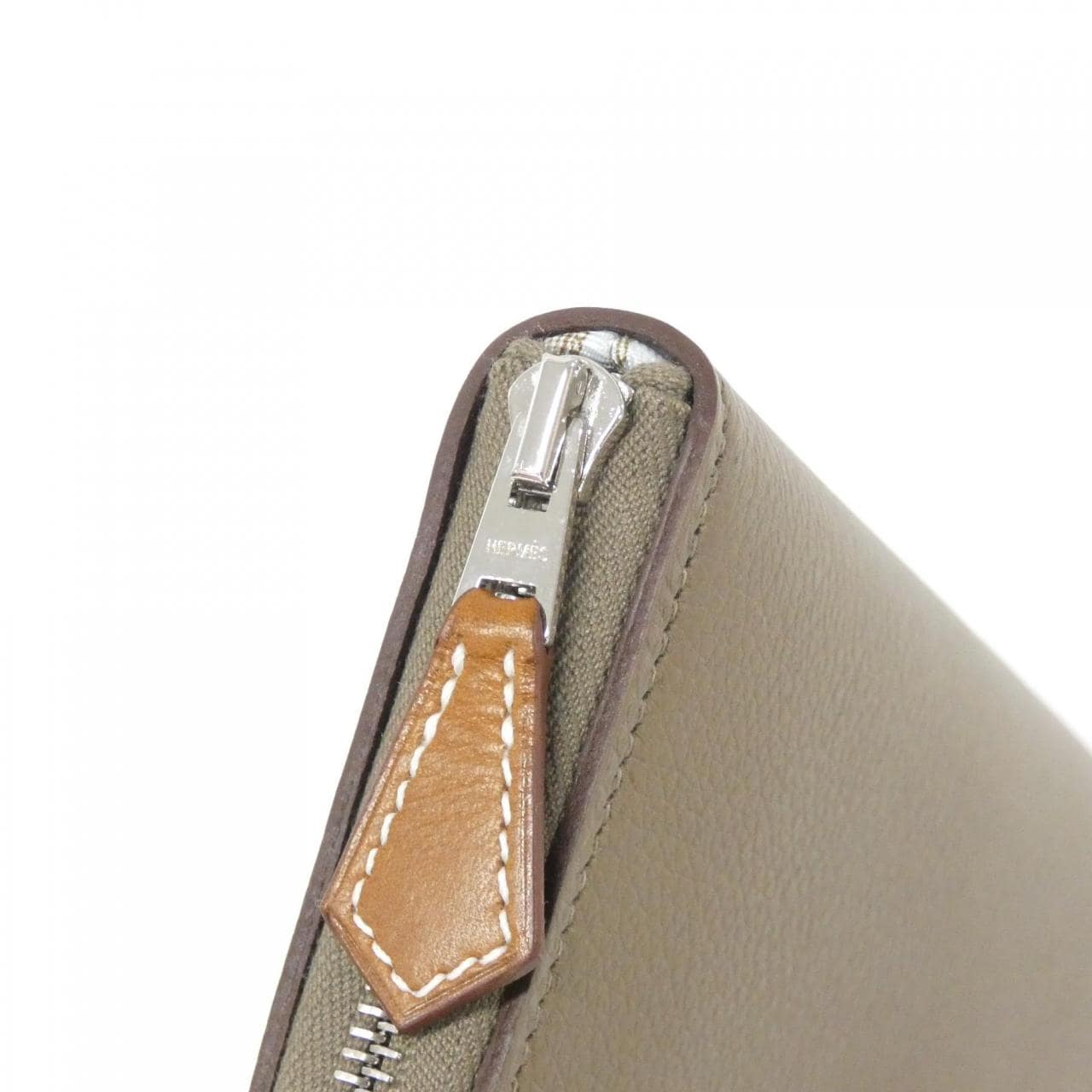 エルメス MERVILLEUSES LANTERNES シルク イン クラシック 086366CK 財布