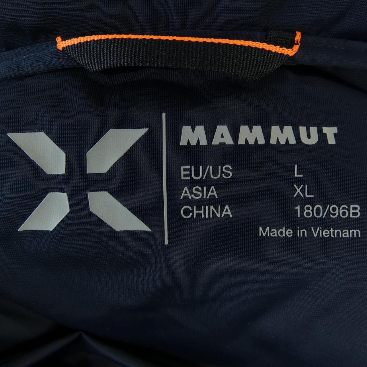 マムート MAMMUT 1013-01261 ダウンジャケット