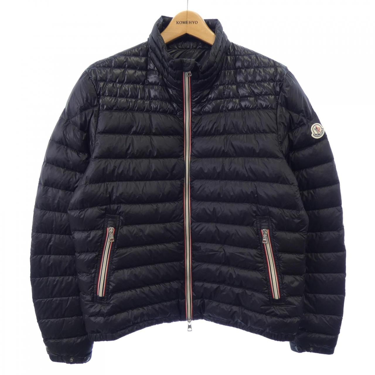 モンクレール MONCLER ダウンジャケット