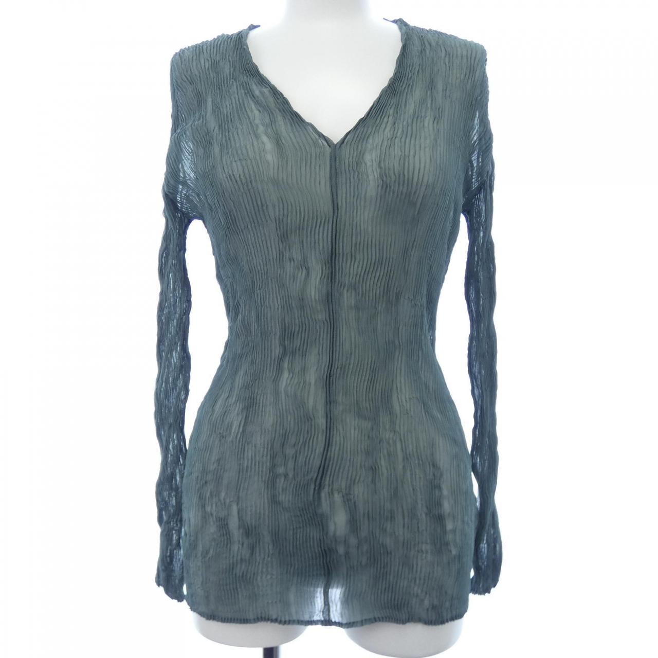 イッセイミヤケ ISSEY MIYAKE トップス