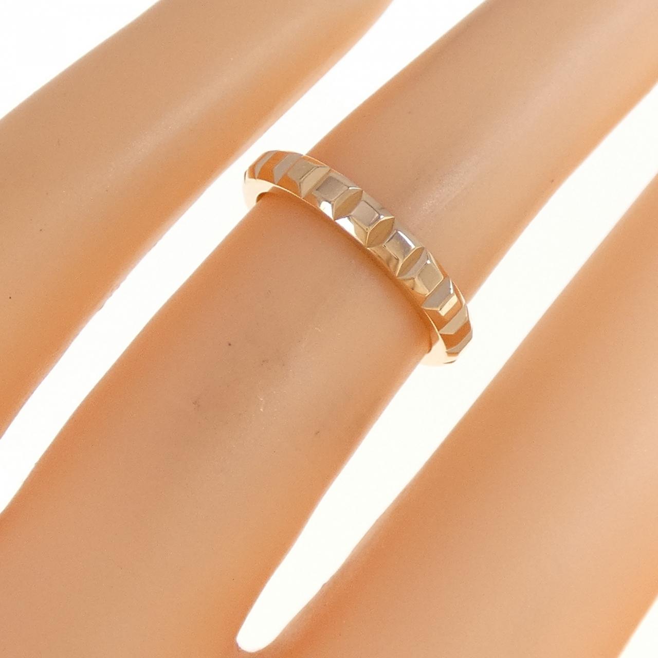 Boucheron de Paris medium ring