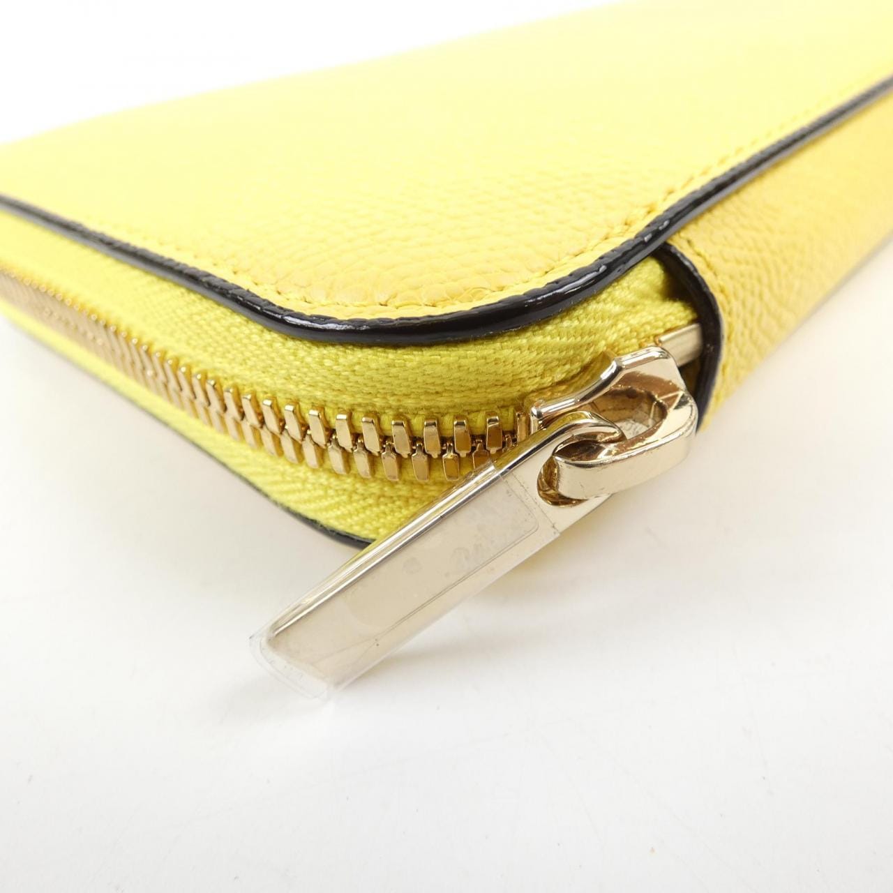 ヴァレクストラ VALEXTRA ジップパース12カード SGZA0021028LOCWZ99 WALLET