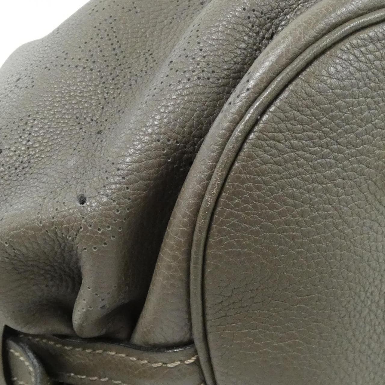 ルイヴィトン マヒナ L M93121 ショルダーバッグ