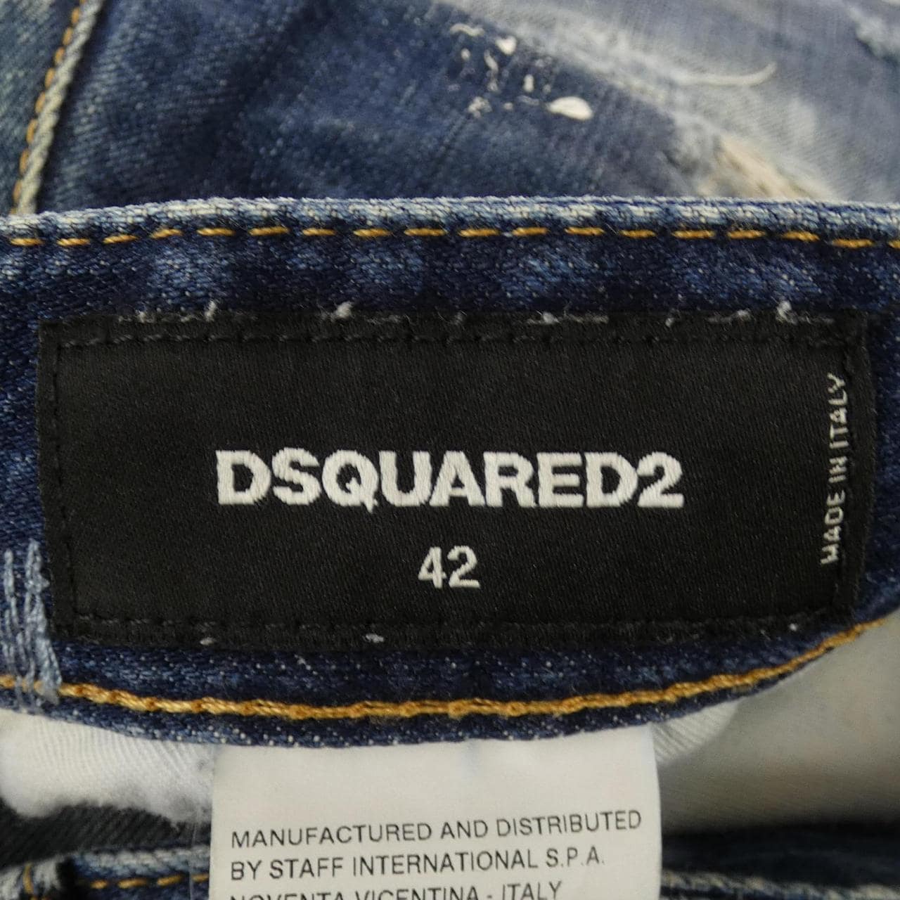 ディースクエアード DSQUARED2 S73MU0157 ショートパンツ