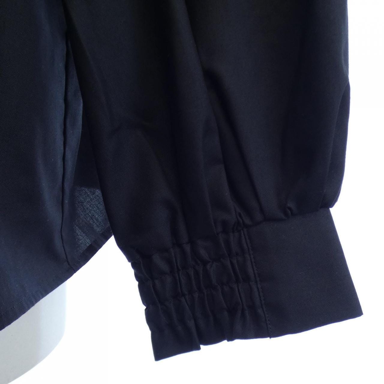 Blue Label Crebridge BLUE LABEL CRESTBRID上衣