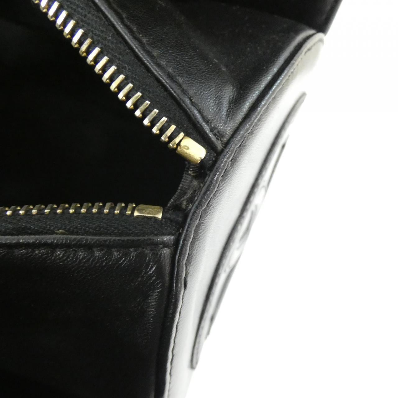 【ヴィンテージ】シャネル チョコバー ライン 17805 ショルダーバッグ